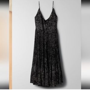 COPY - ARITZIA WILFRED Beaune Dress Pleated Dress in Black/Escape | Size Small …